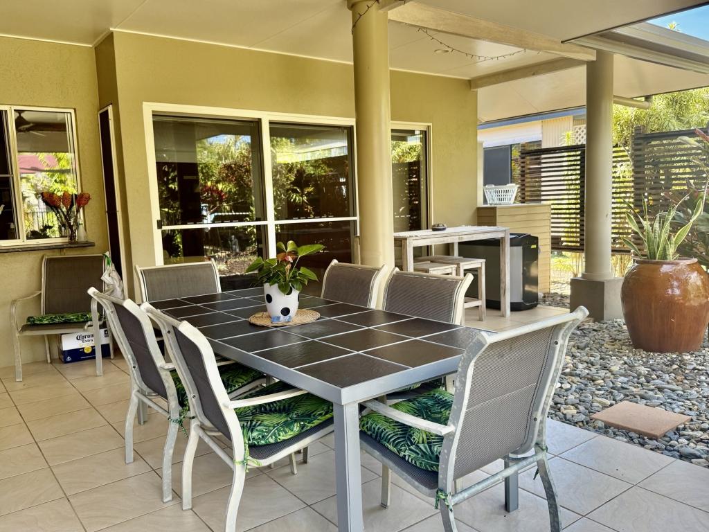 6 Mcnamara St, Wongaling Beach, QLD 4852