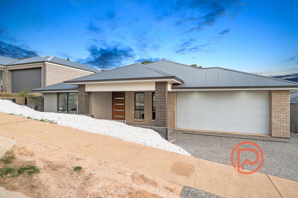 12 Newbury St, Mount Barker, SA 5251