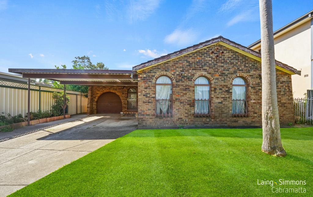 4 IVANHOE ST, ST JOHNS PARK, NSW 2176