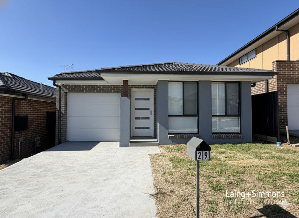 29 Swamphen St, Austral, NSW 2179