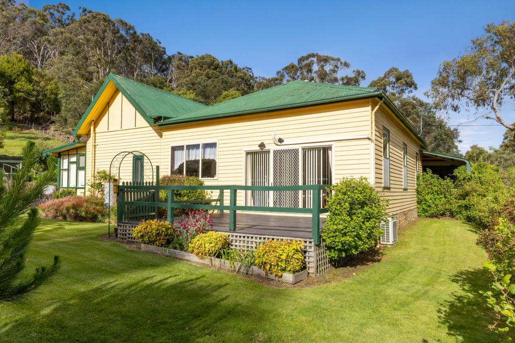 12 Victor St, Latrobe, TAS 7307