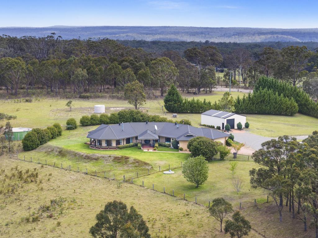 26 Tallawa Rd, Tallong, NSW 2579