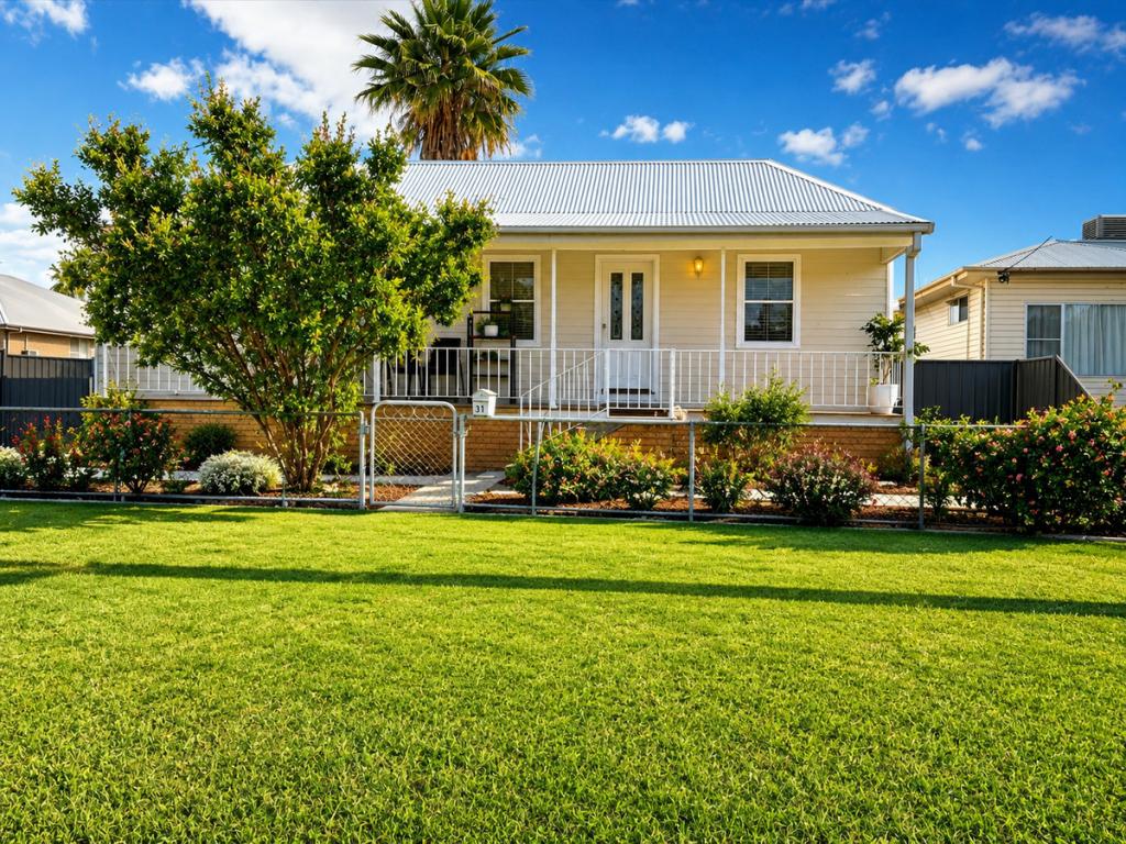 51 Gibbons St, Narrabri, NSW 2390
