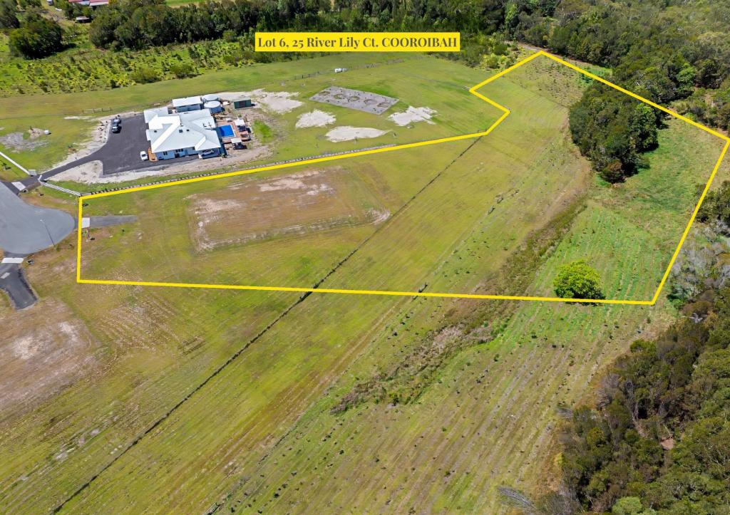 25 River Lily Ct, Cooroibah, QLD 4565