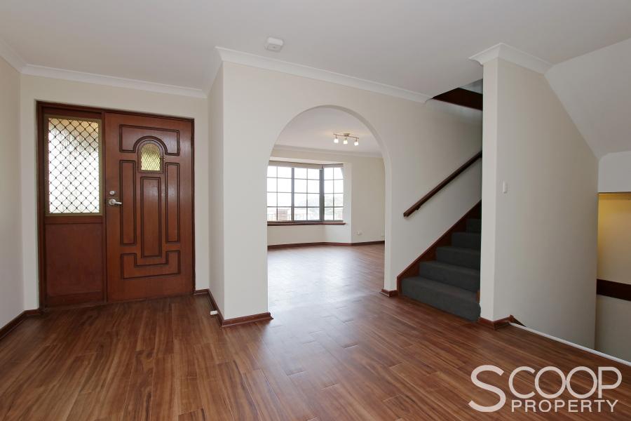 4/30 Burt St, Fremantle, WA 6160