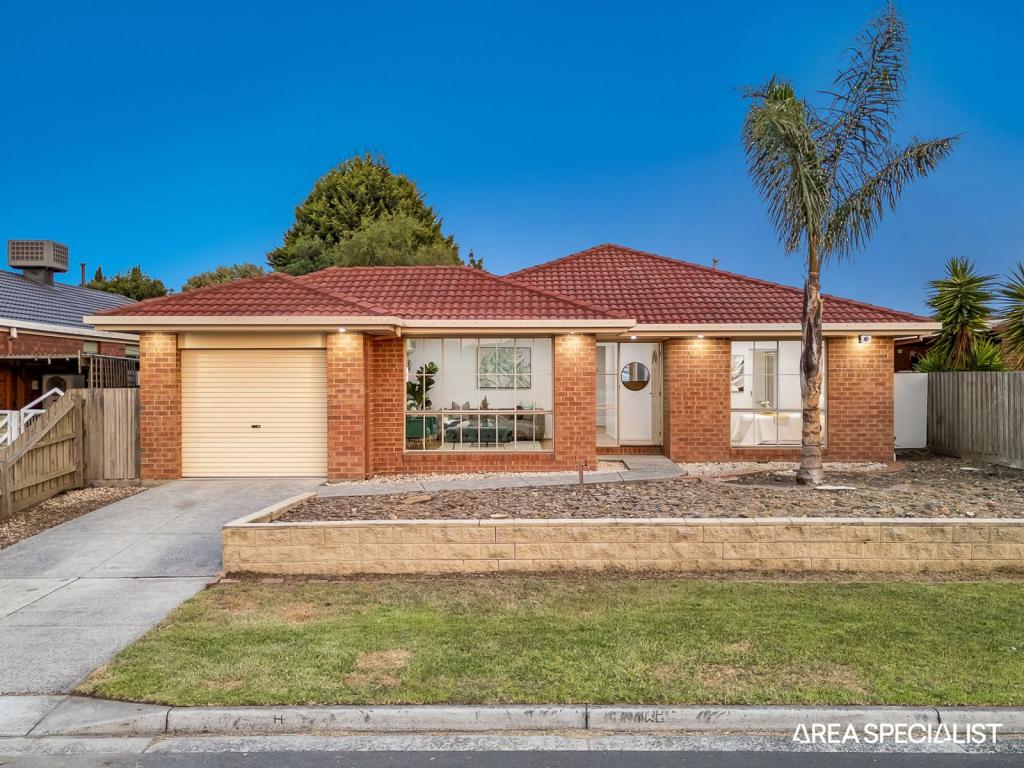 32 Bellarine Dr, Cranbourne, VIC 3977