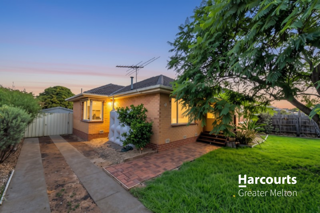 19 Burleigh Rd, Melton, VIC 3337