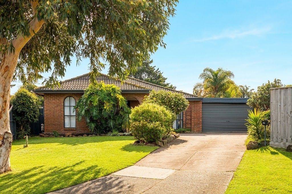 10 Petrel Ct, Carrum Downs, VIC 3201