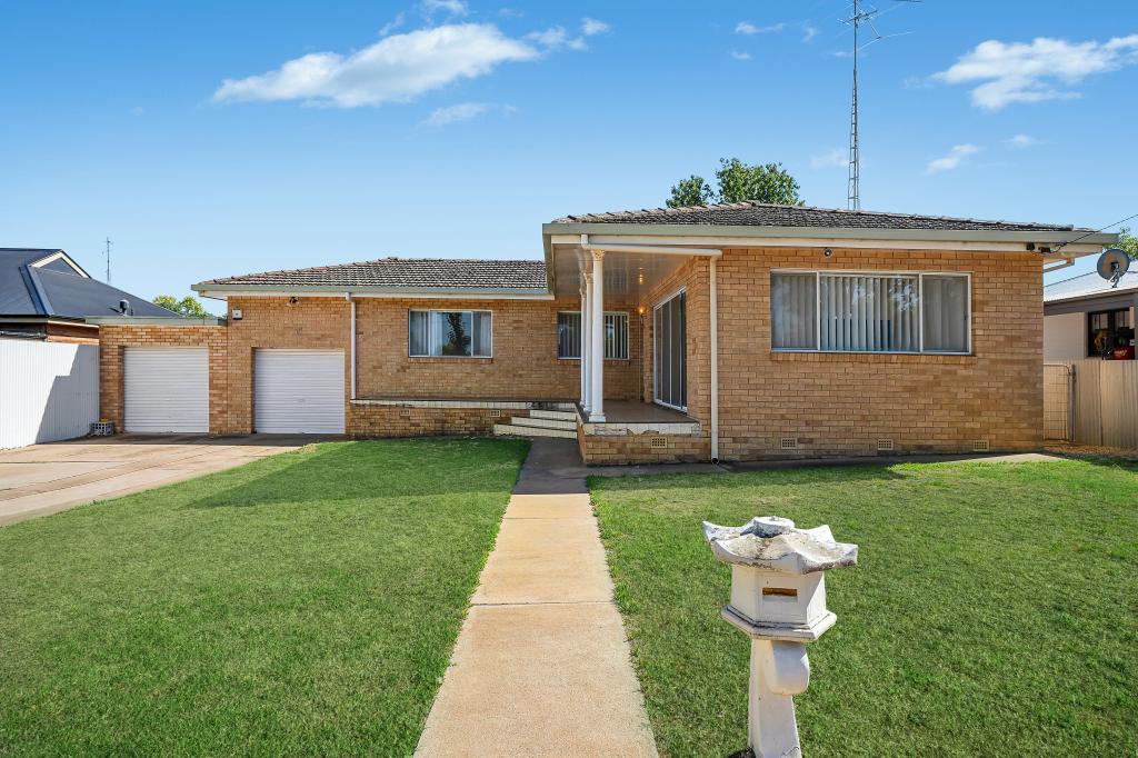 11 Audley St, Narrandera, NSW 2700