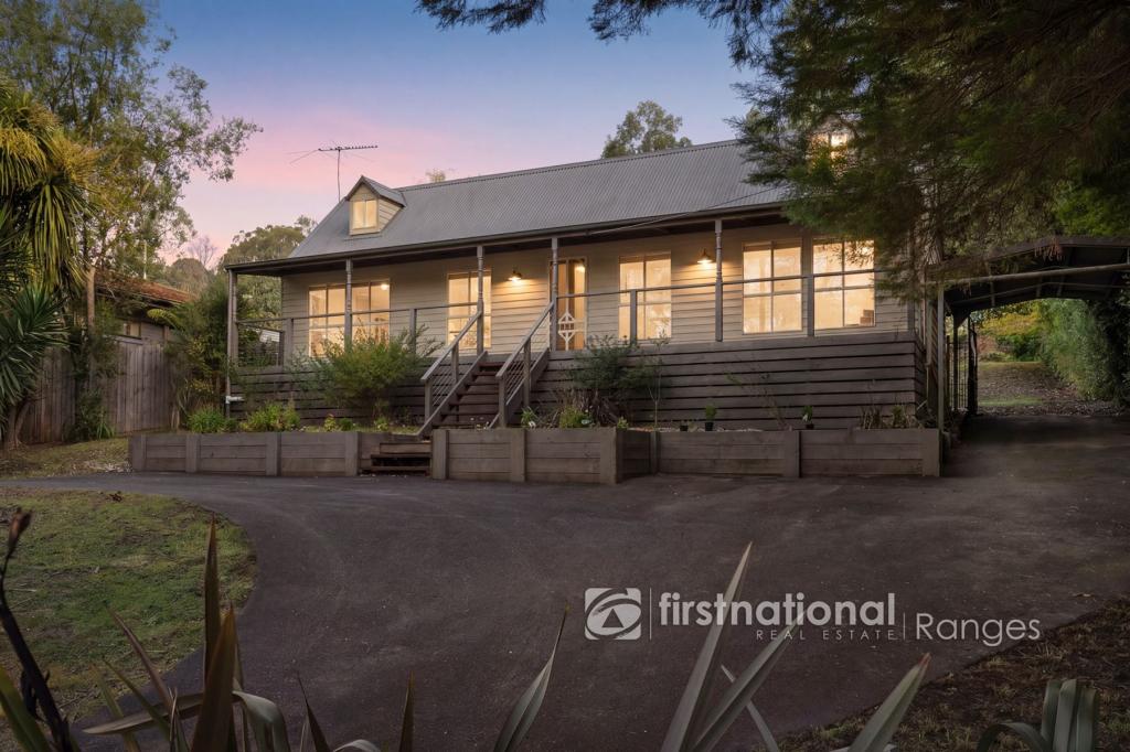 10 Haylock Ave, Cockatoo, VIC 3781