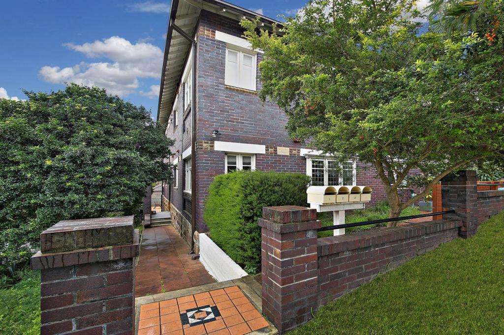 1/37 DICKSON ST, BRONTE, NSW 2024