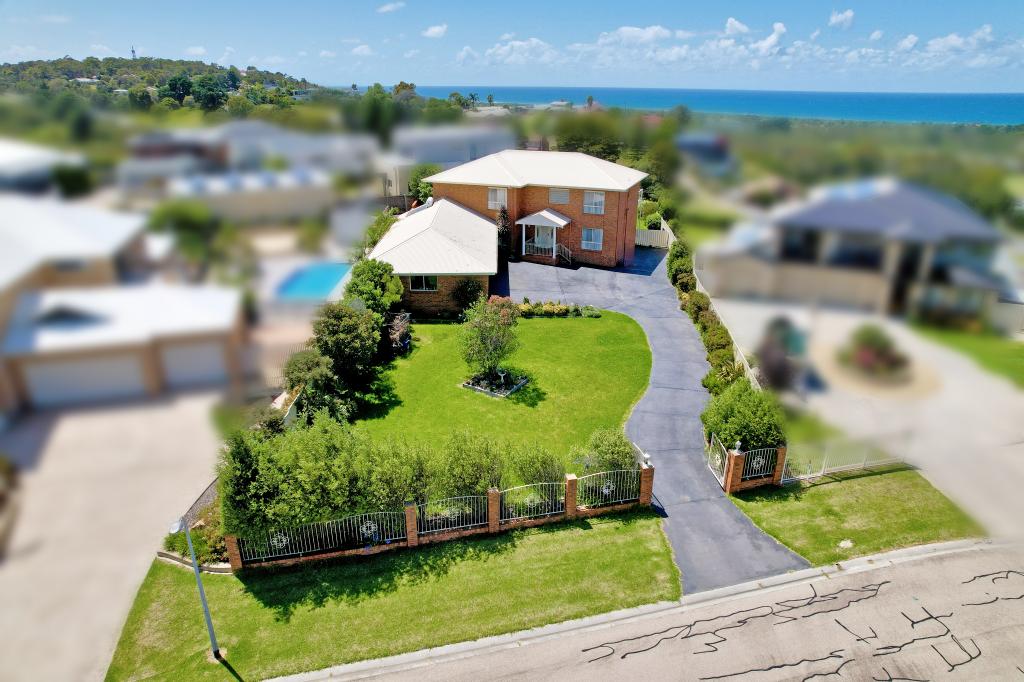 24 Sea-Lake Cl, Lakes Entrance, VIC 3909