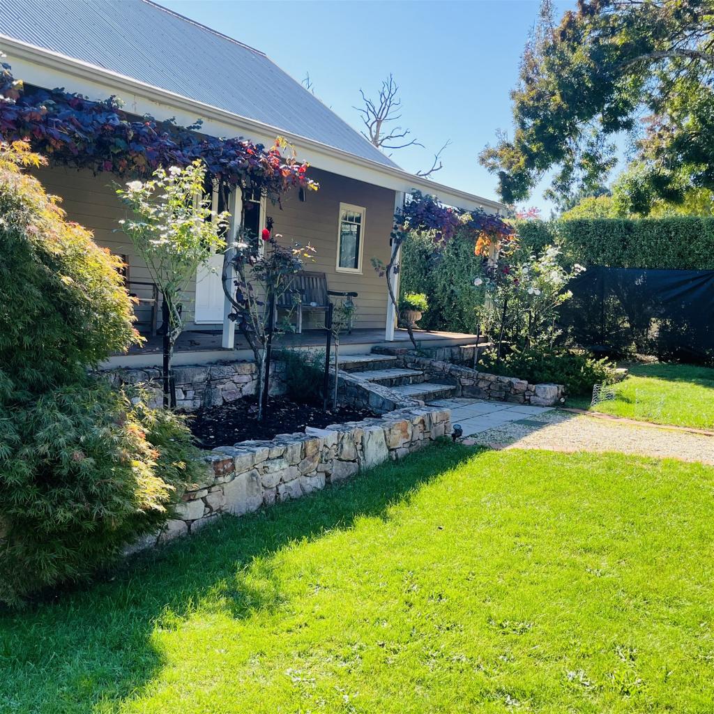 586 Morses Creek Rd, Wandiligong, VIC 3744