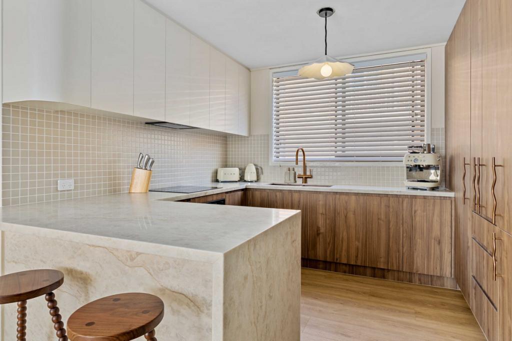 4/12 Second Ave, Broadbeach, QLD 4218