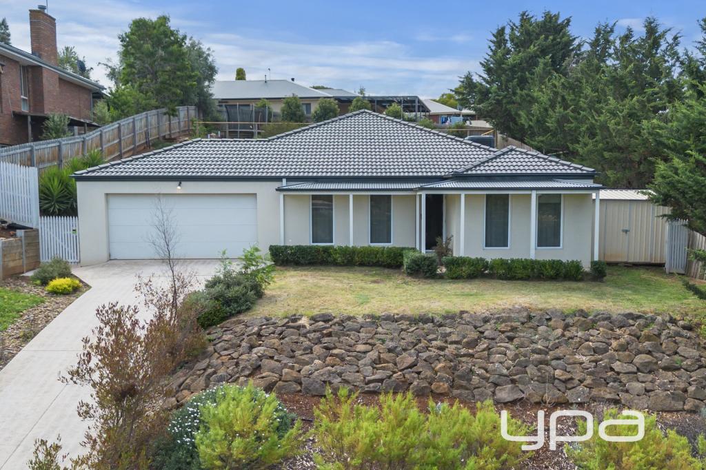 4 Riversdale Cres, Darley, VIC 3340