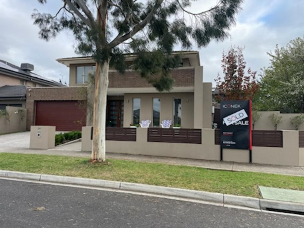 24 Ardenal Cres, Lalor, VIC 3075