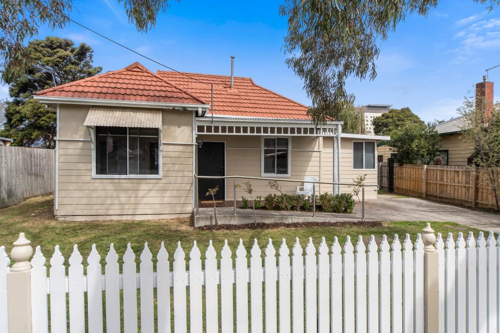 Room 1/24 Birdwood St, Frankston, VIC 3199