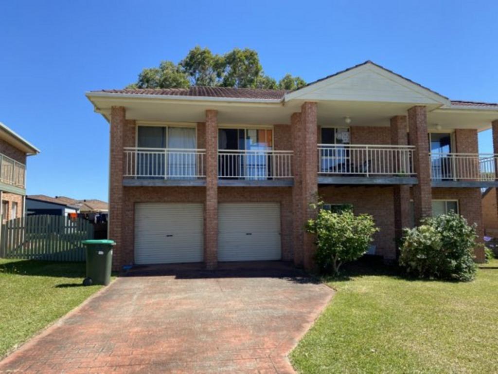 7 Pryor Cres, Old Bar, NSW 2430