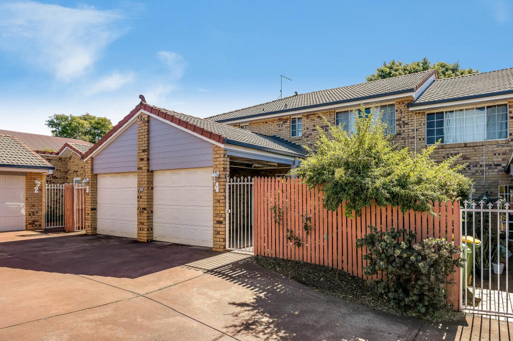 4/9 Danica Ct, Kearneys Spring, QLD 4350