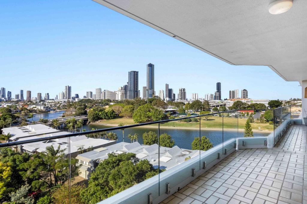 27/54 HOOKER BVD, MERMAID WATERS, QLD 4218