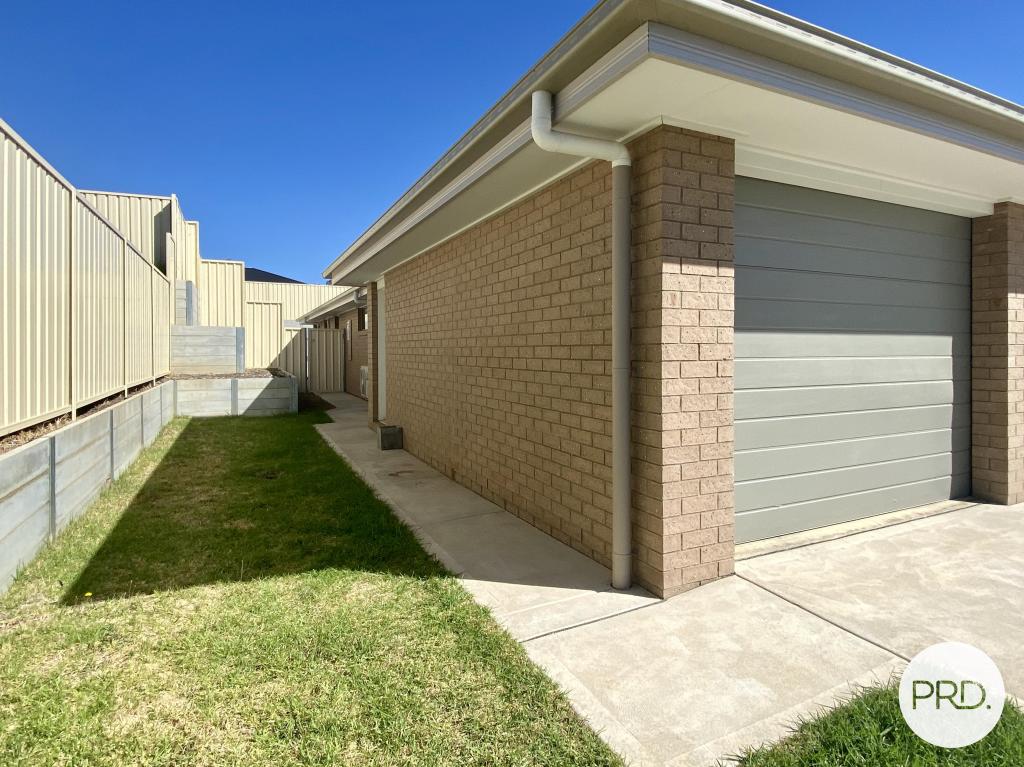 9b Royce Cres, Lavington, NSW 2641