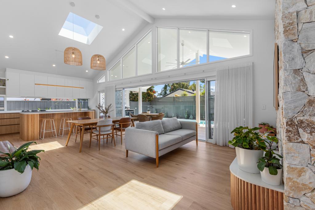 108 Auk Ave, Burleigh Waters, QLD 4220