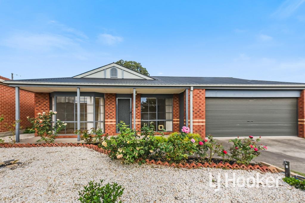 10 The Retreat, Hampton Park, VIC 3976