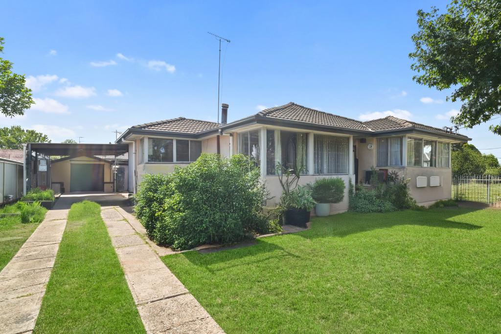 5 Hendren Pl, Colyton, NSW 2760