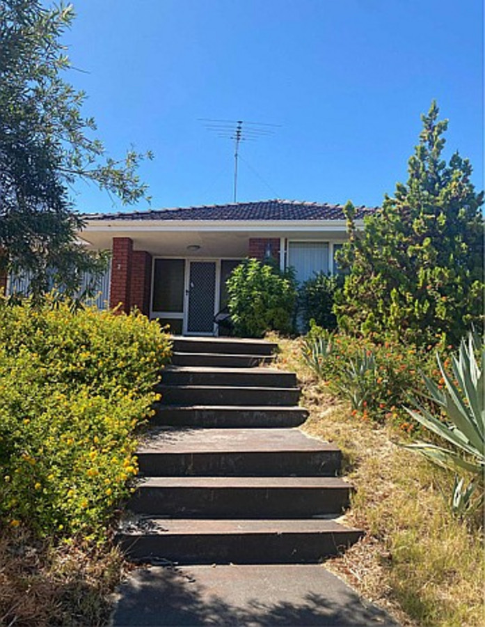 2 Oliver St, Hillarys, WA 6025