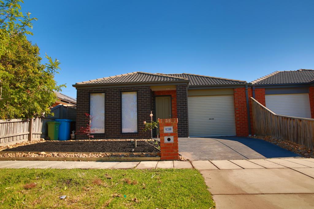 35 Rankin Cl, Lynbrook, VIC 3975