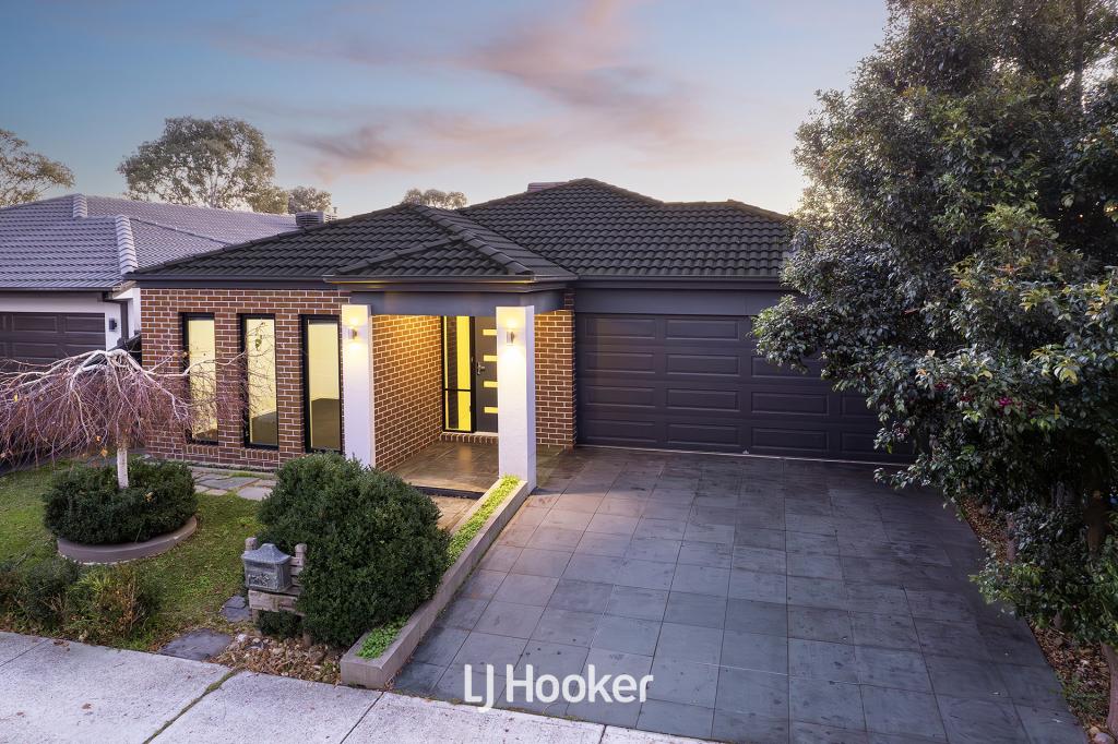 76 GLENELG ST, CLYDE NORTH, VIC 3978