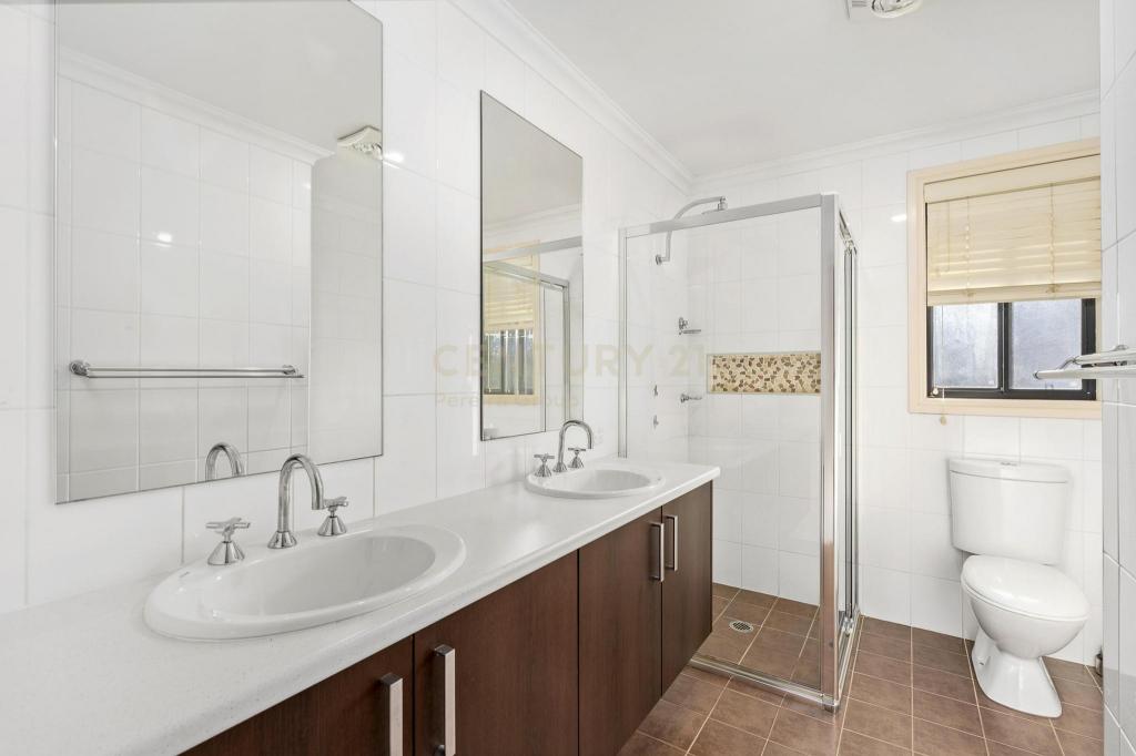 1 Caroline Pl, Harrington Park, NSW 2567