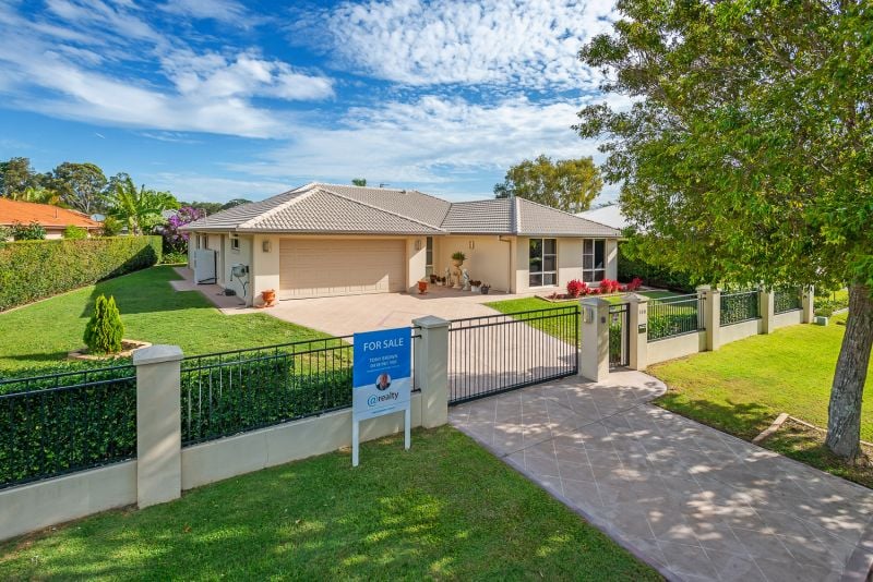 166 Lae Dr, Coombabah, QLD 4216