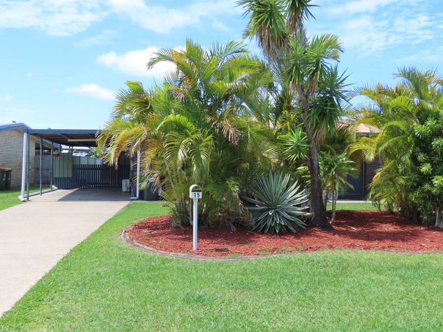 15 Dickens Ave, Ooralea, QLD 4740