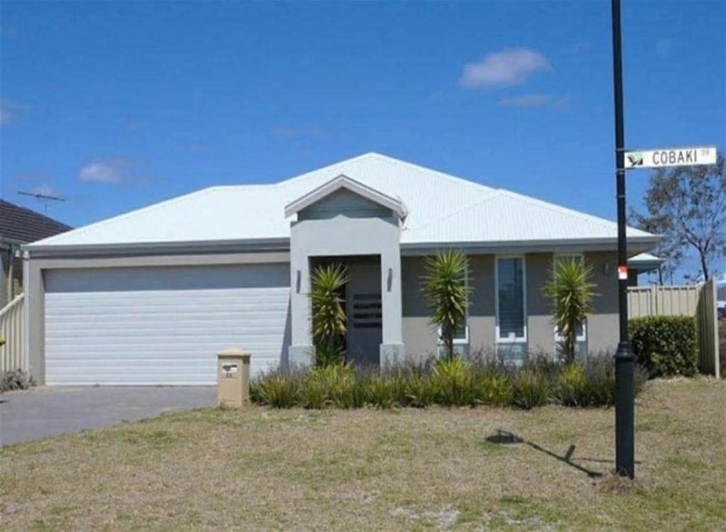 36 COBAKI BRCE, LAKELANDS, WA 6180