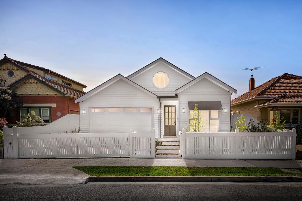 4 COLLINS ST, COBURG, VIC 3058