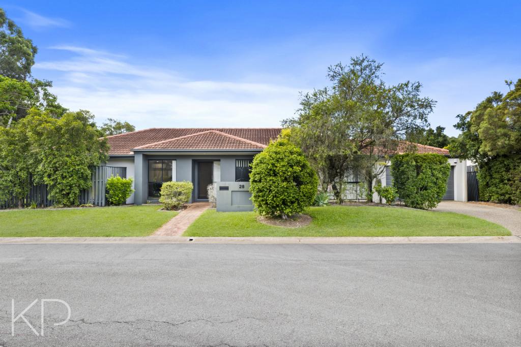 28 Blackwattle Cct, Arundel, QLD 4214