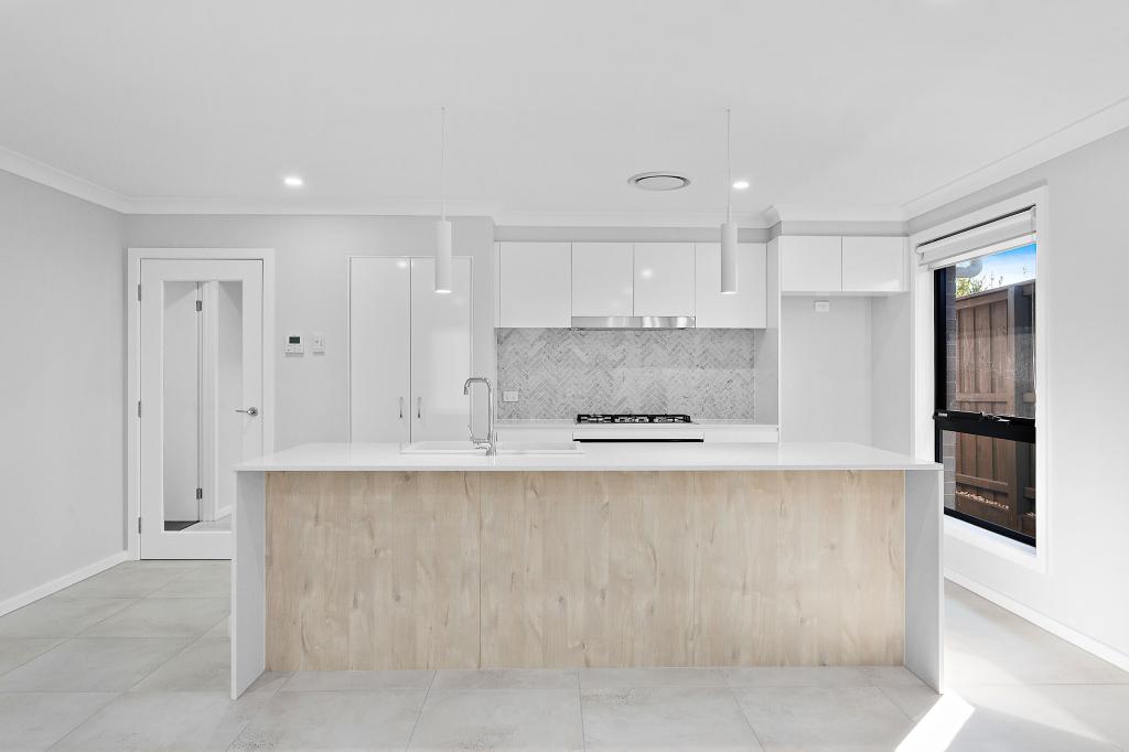 23 Yerrinbool Pde, Tullimbar, NSW 2527