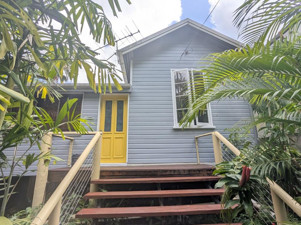 9 Martin St, Freshwater, QLD 4870