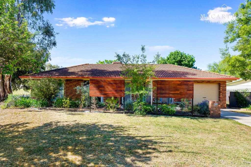 35 Doman St, Estella, NSW 2650