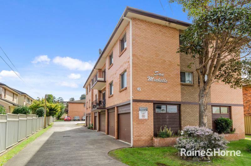 1/6 Mackie St, Coniston, NSW 2500