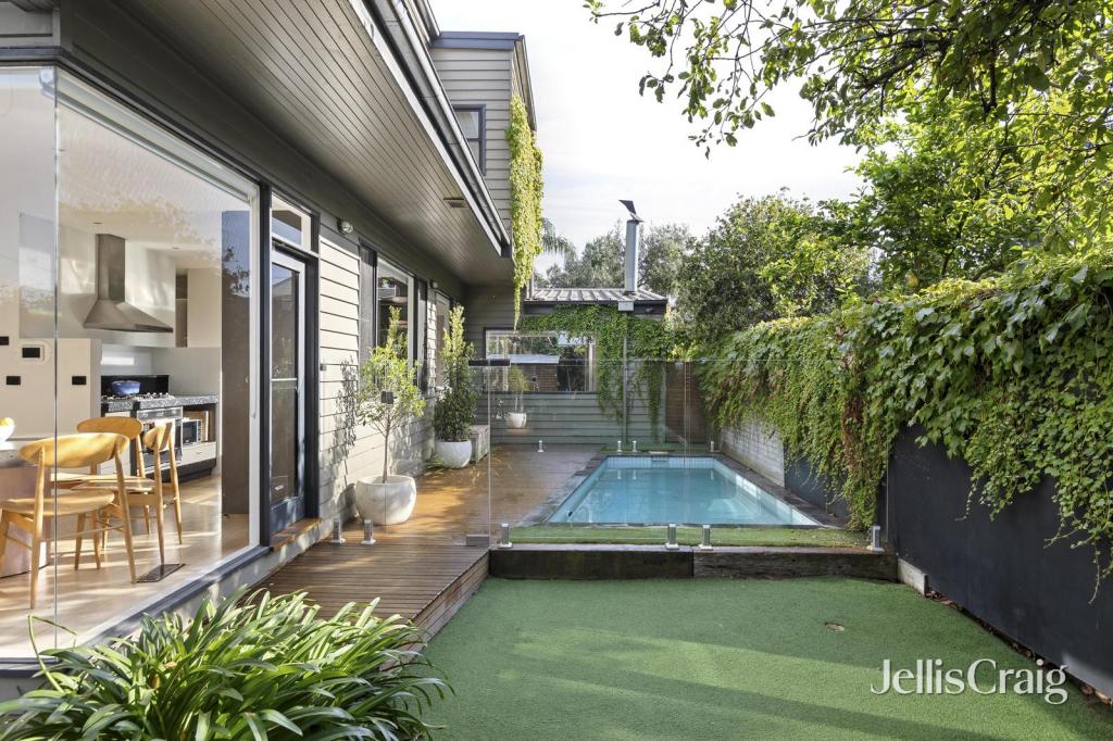 1A RAMSDEN ST, CLIFTON HILL, VIC 3068