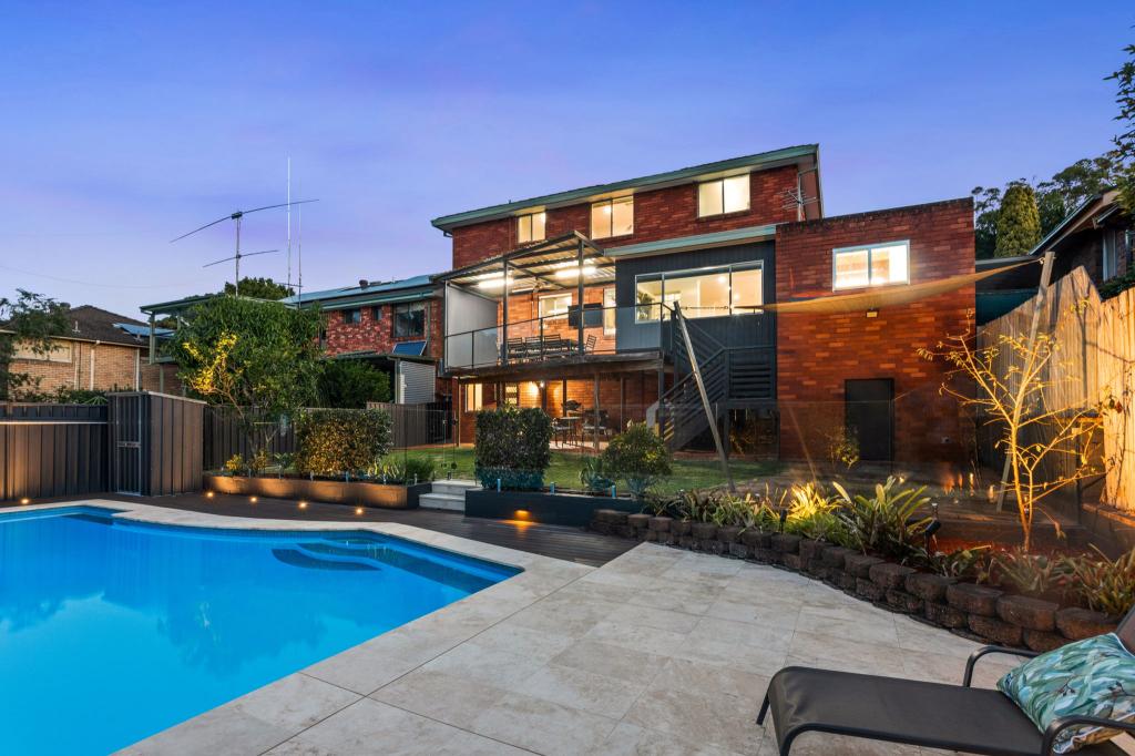 9 Waterside Pde, Peakhurst Heights, NSW 2210