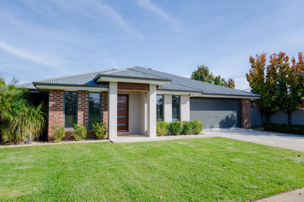 12 Garreffa Pde, Euston, NSW 2737