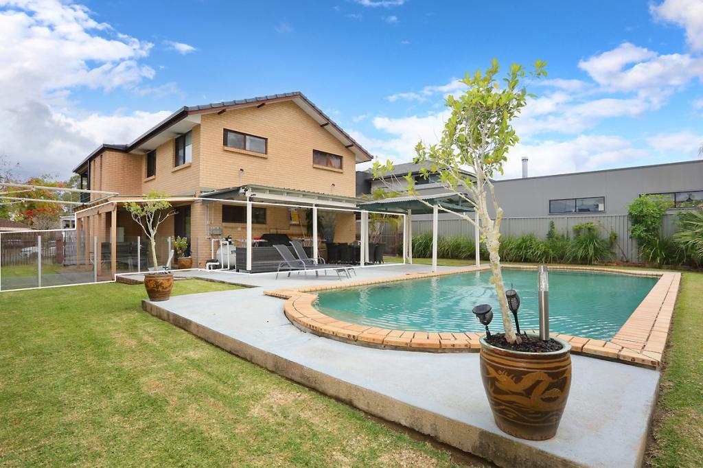 25b Parasol St, Ashmore, QLD 4214