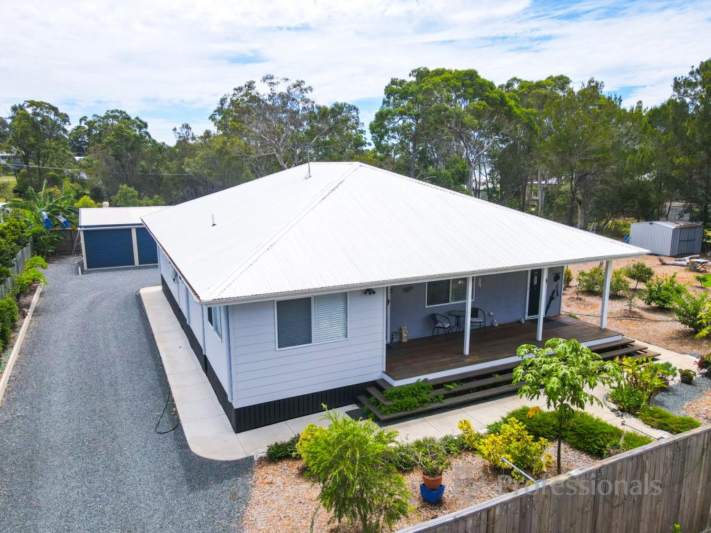 19-21 Wake St, Macleay Island, QLD 4184