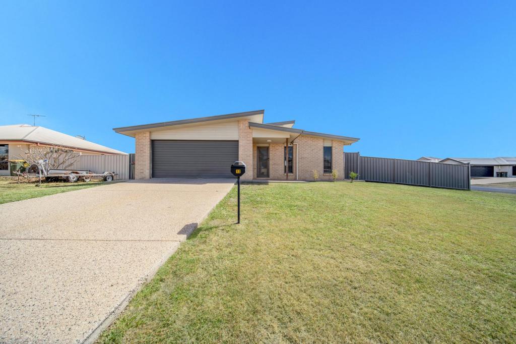 12 Blue Gums Dr, Emerald, QLD 4720