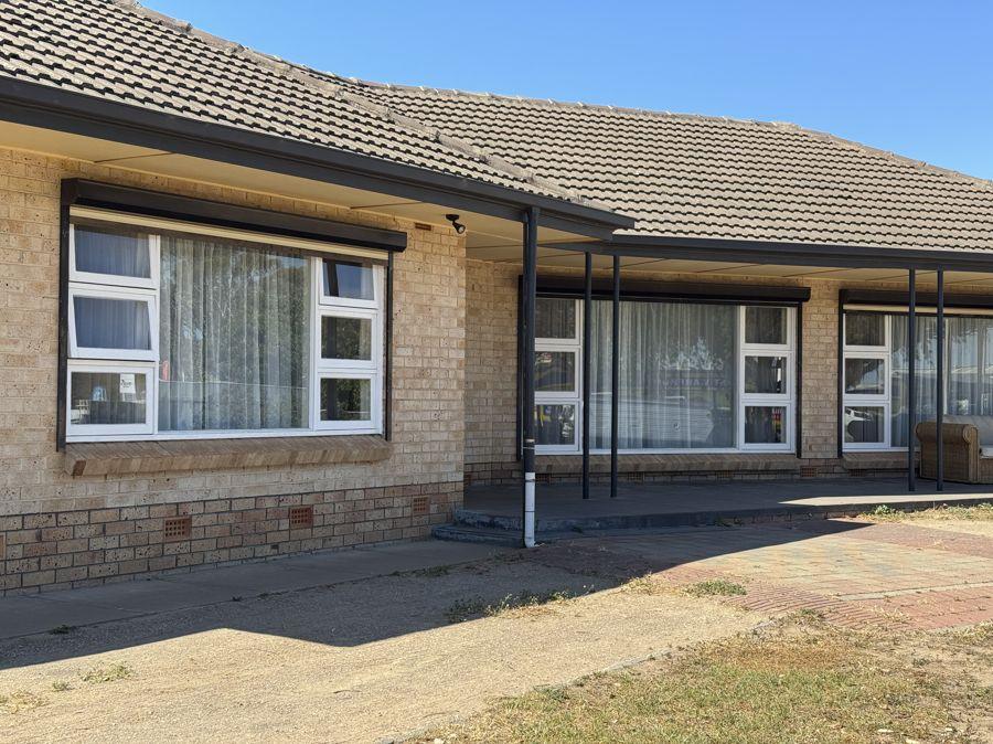 158-160 Adelaide Rd, Murray Bridge, SA 5253