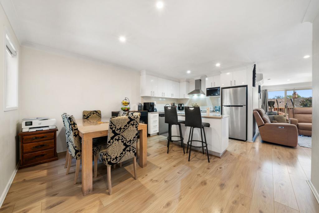 60 Byron Ct, Phillip, ACT 2606