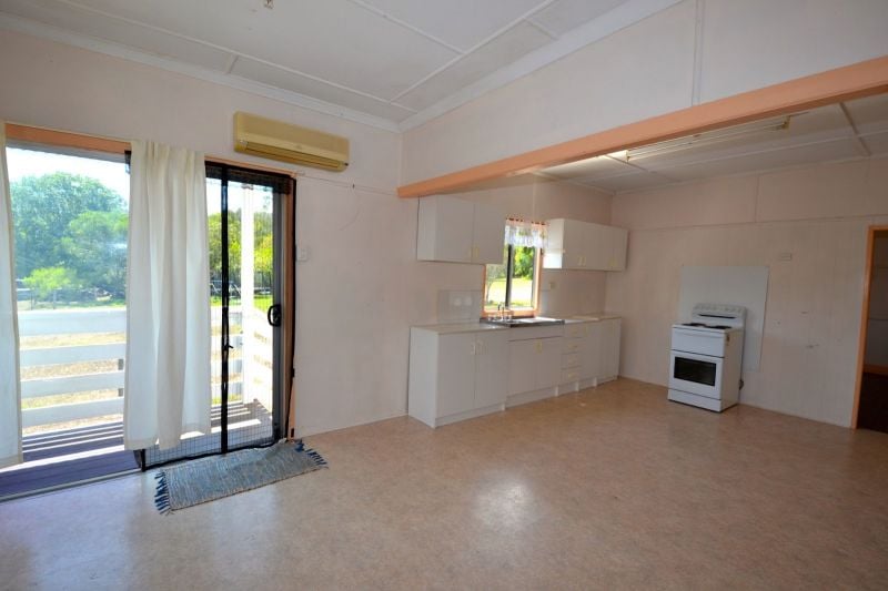 5 Kelly Ct, Esk, QLD 4312